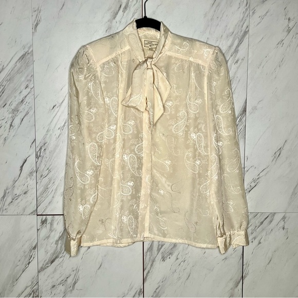 Vintage Cream Paisley Print Bow Neck Puff Ballon Sleeve Blouse SZ 6 - Picture 6 of 6